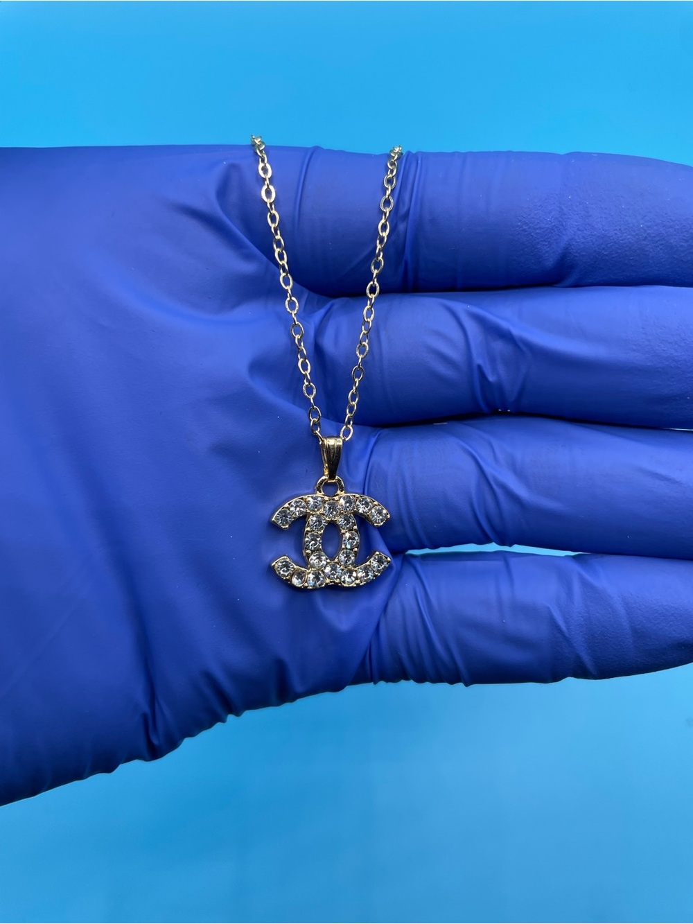 CC Pendant Necklace in Gold